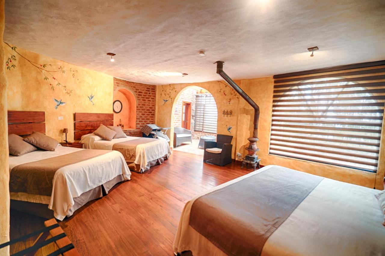 Hacienda Las Cuevas Terra Lodge Pifo Exterior photo
